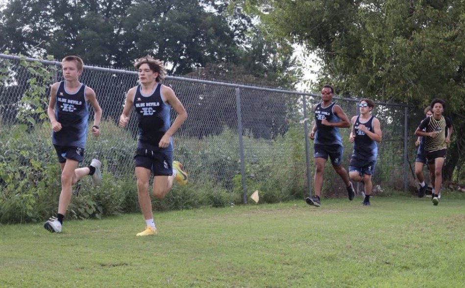 South Lenoir Sweeps Cross Country Meet, Vernon and Ramos Gutierrez Take Individual Wins